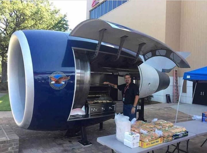 747 BBQ Grill.jpg