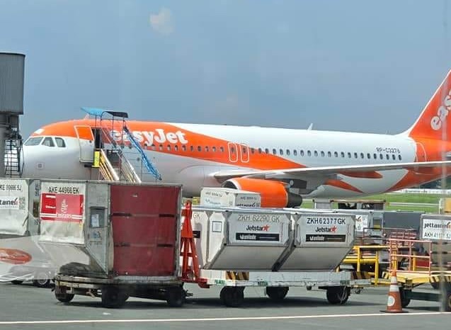 Easyjet In Philippines.jpg